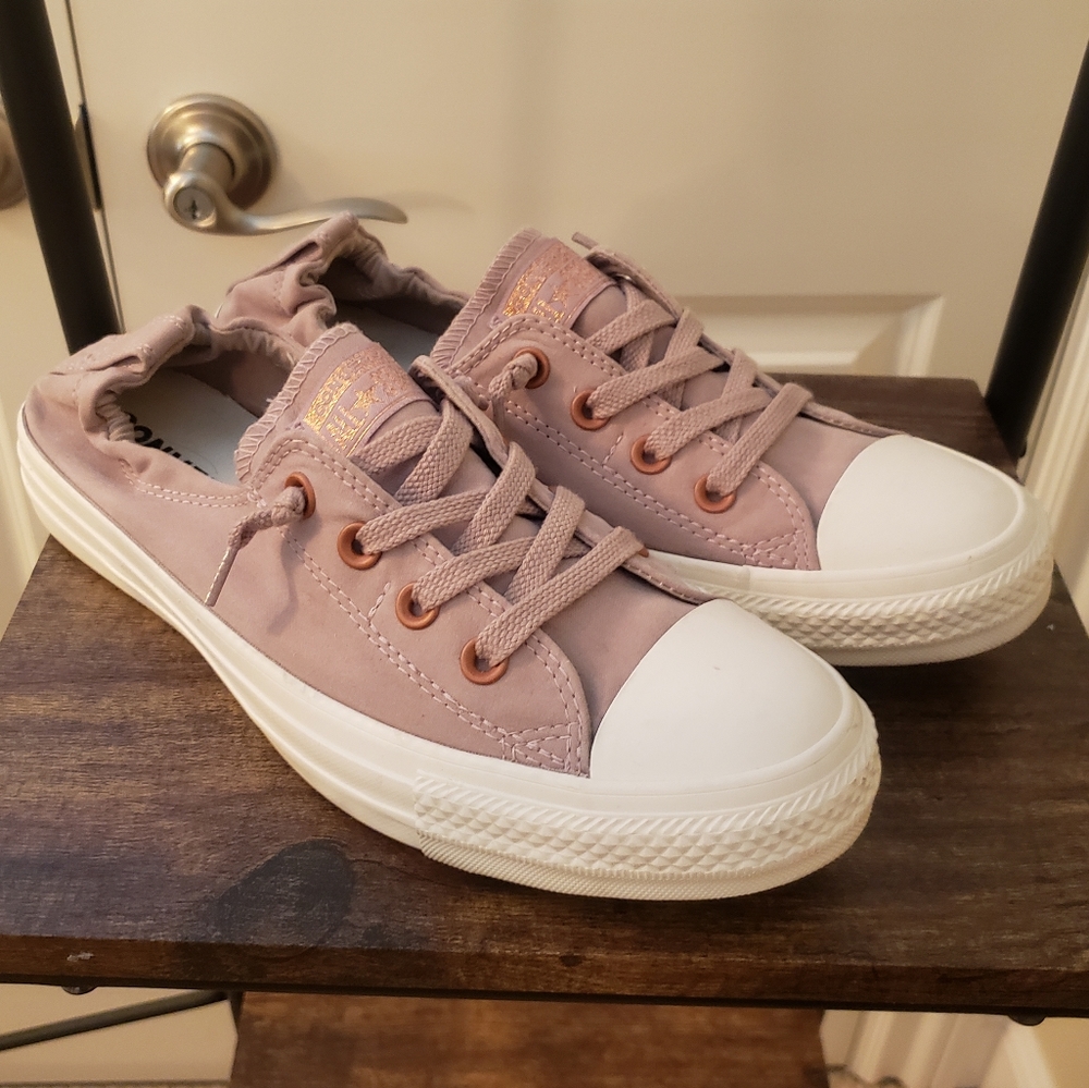 Converse size 10 NWOT